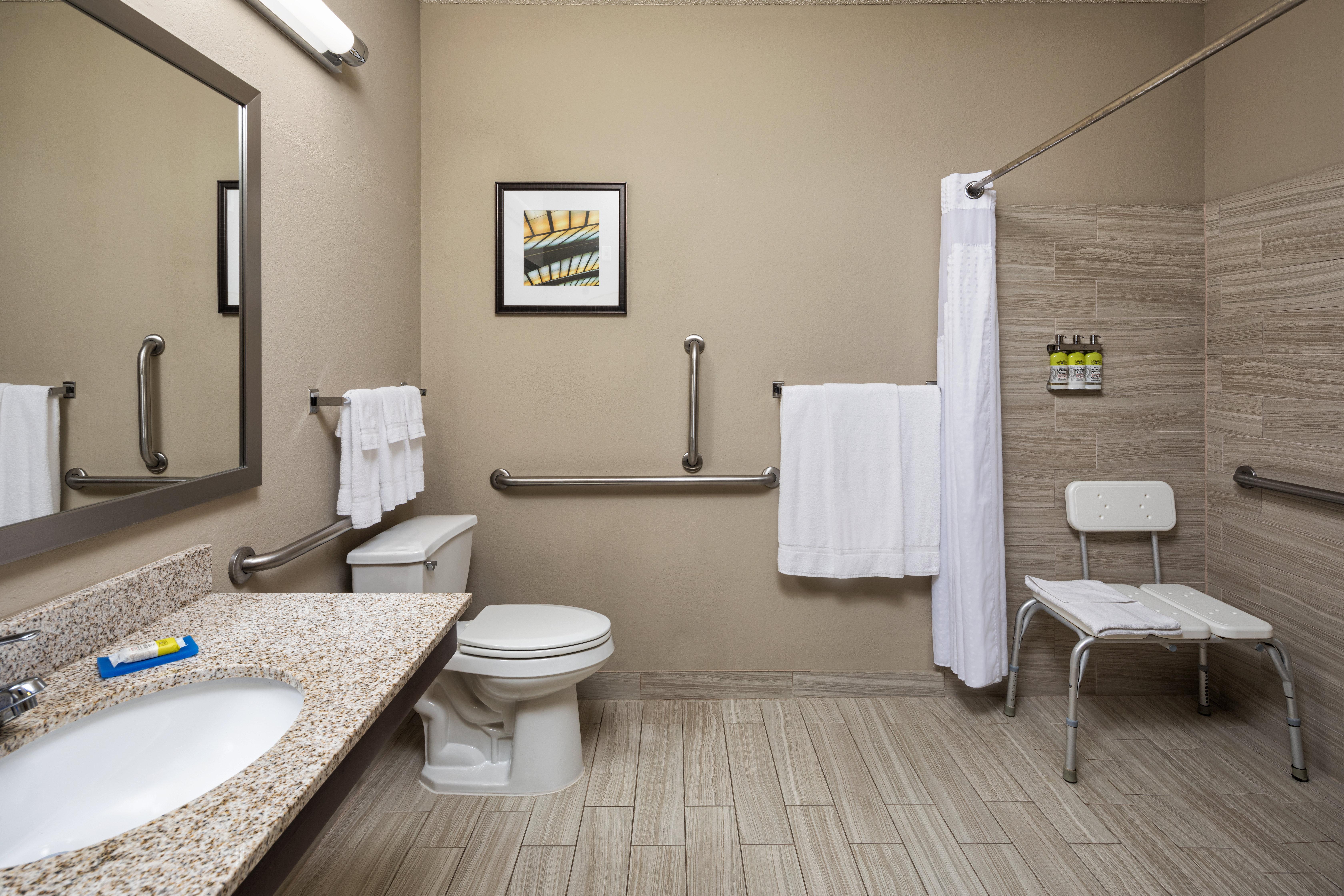 Holiday Inn Express Hotel & Suites Minneapolis - Minnetonka By Ihg Exterior photo